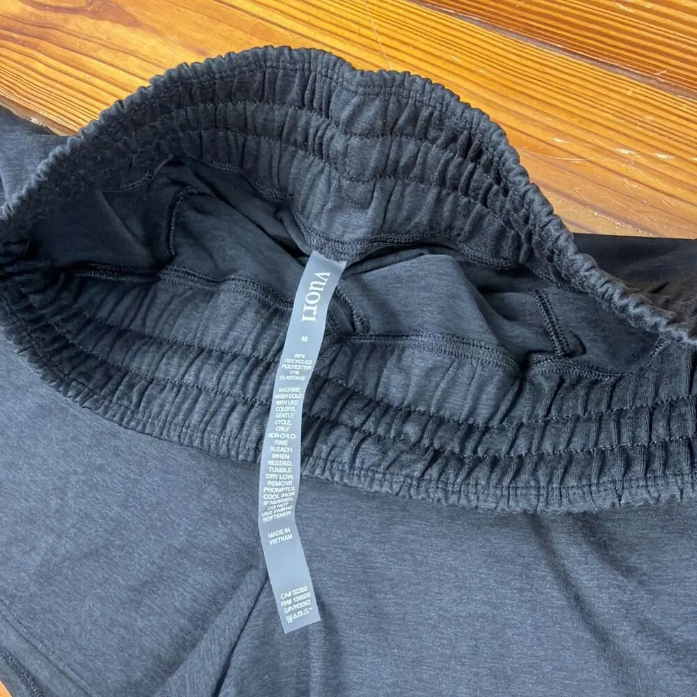 Vuori Halo Performance Shorts 2.0 Womens Medium Heather Gray Pristine